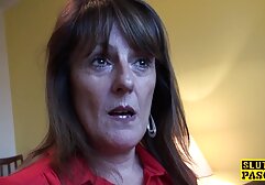 Webcam Model hoodamateurs showing his back tightly on cam