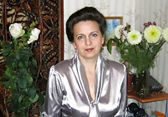 Two people make love with the wife of a drunkard ebony bbw sex in the second bed.